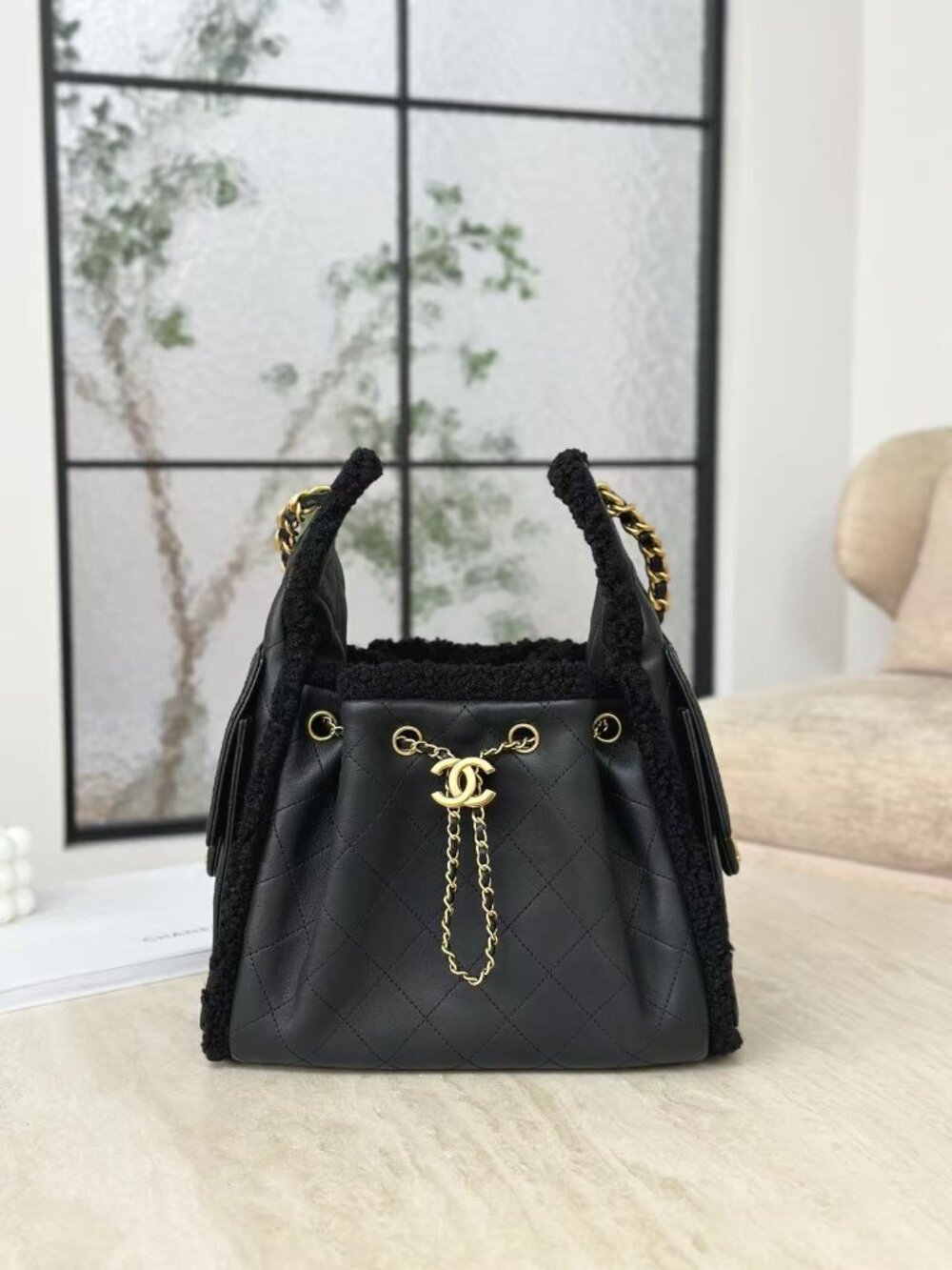 Classic CHANEL Bag: A Stylish and Versatile Choice for Elegance